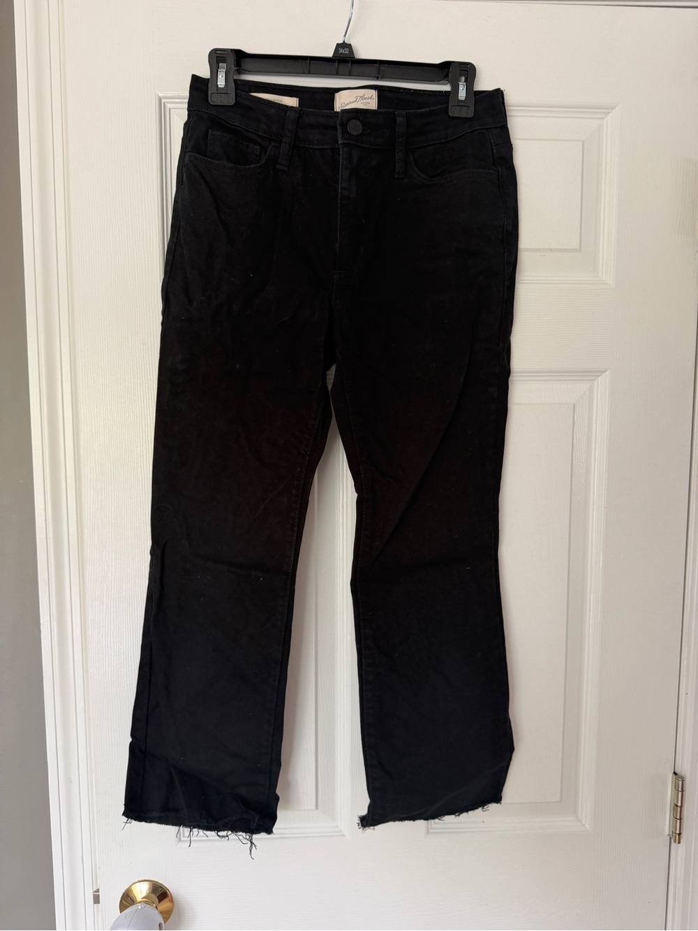 Universal Thread Black Straight-Leg Jeans with Raw Hem